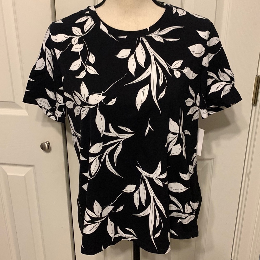Ellen Tracy High Low Top